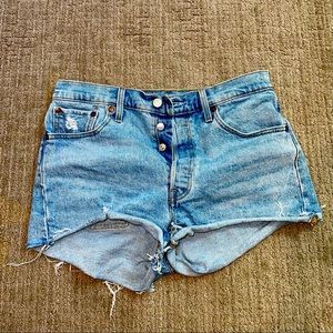 Levi’s Cutoffs